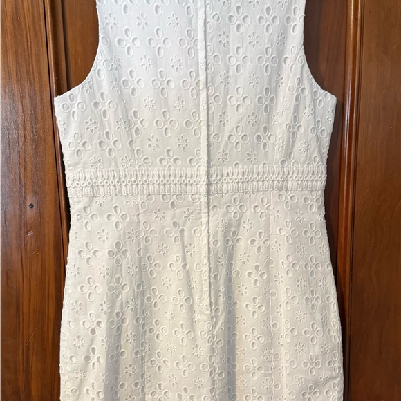 Lilly Pulitzer Railee Resort White Floral Cross Eyelet Lace Shift Dress 6 - Picture 3 of 9